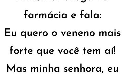 A mulher chega na farmácia