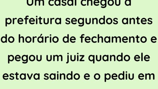 Um casal chegou à prefeitura segundos